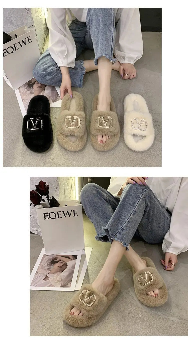 CozzyZoo | Plush Plus-Size Slippers with Chic Metal Accent - Comfortable Wide Slippers ✨ ZooSlippers